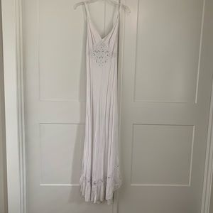 NWT Tree of Life white maxi dress